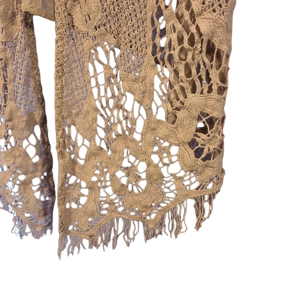 Buckle Red by BKE Boho Lace High Low Top Beige Nude Crochet Festival Large - Picture 9 of 16